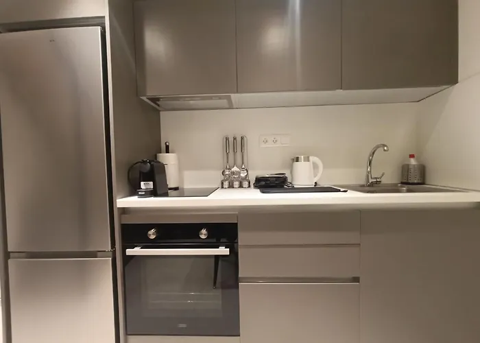 The Loft - Explore The Center On Foot - Stylish Loft - Walk To Heart Of The Apartment