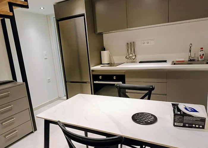 The Loft - Explore The Center On Foot - Stylish Loft - Walk To Heart Of The Apartman